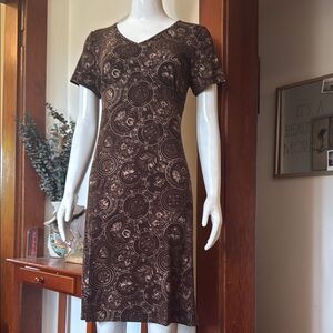 NWT northern reflections size small Elegant Brown Patterned Dress